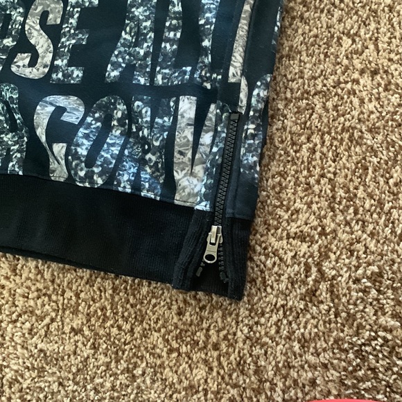 Girls Converse Sweatshirt - Picture 3 of 3